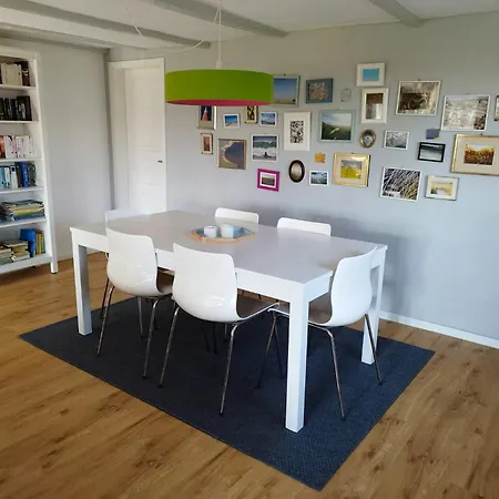 Idyllic Thatched Near St Peter-ording بيت للعطل