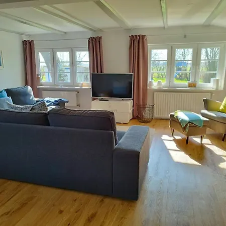 بيت للعطل Idyllic Thatched Near St Peter-ording *