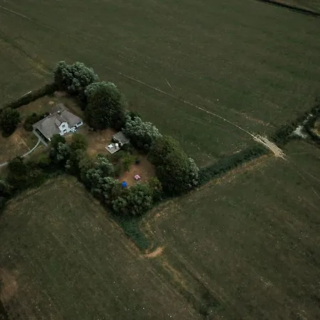 Idyllic Thatched Near St Peter-ording بيت للعطل Osterhever