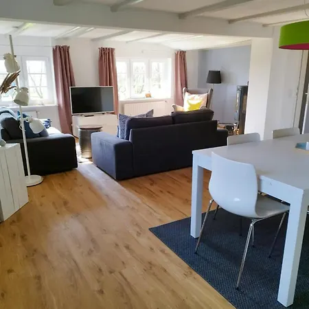 بيت للعطل Idyllic Thatched Near St Peter-ording